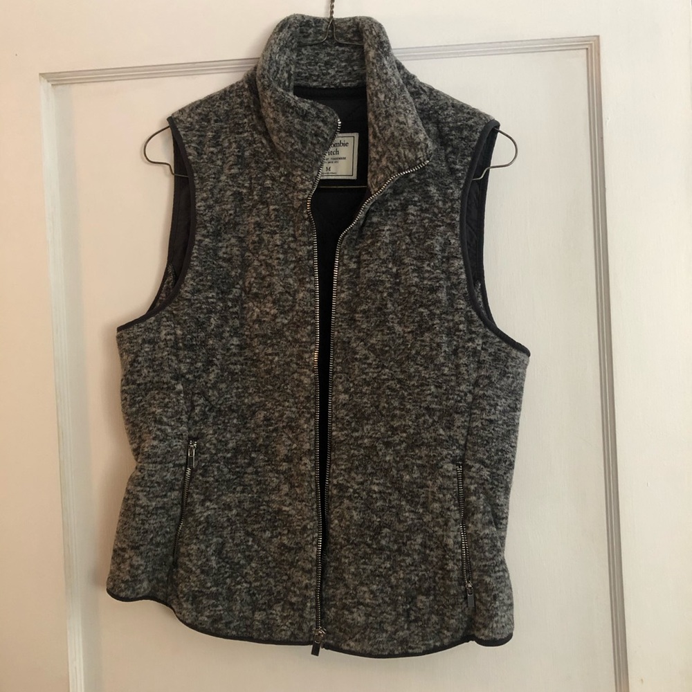 Women’s Abercrombie and Fitch vest medium